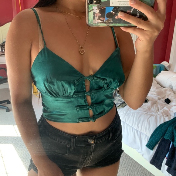 *SOLD* Emerald Green Satin Cropped Tank - Picture 1 of 2